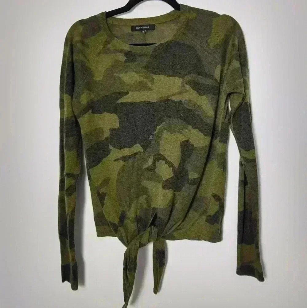 Olivaceous camo sweater - Picture 2 of 11